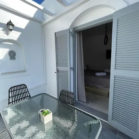 Zoumis Aparthotel Naousa