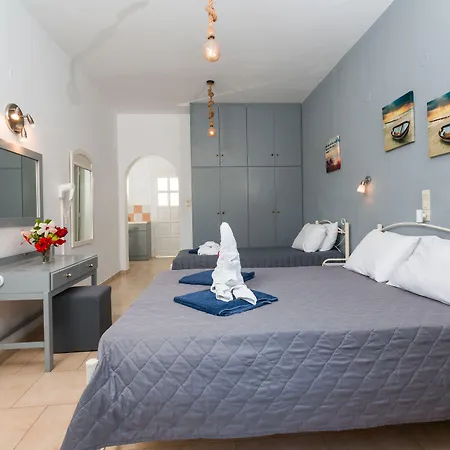 Zoumis Aparthotel 4*