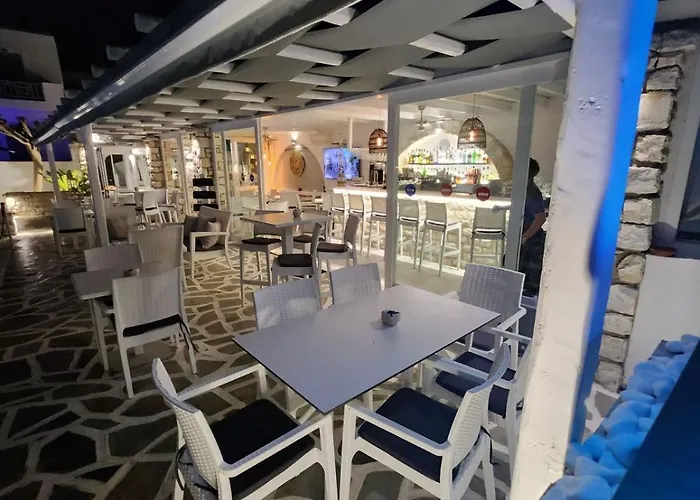 Apartmanhotel Zoumis Náusza