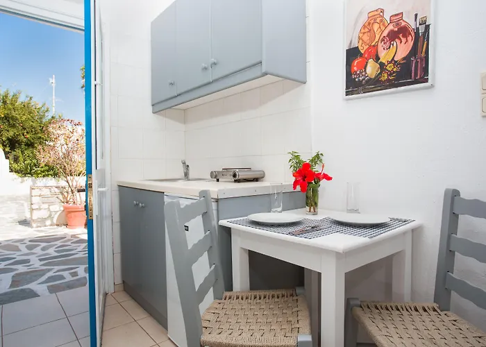 Zoumis Apartmanhotel Náusza