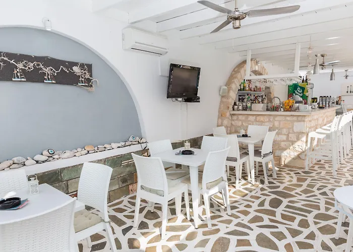 Zoumis Apartmanhotel Náusza