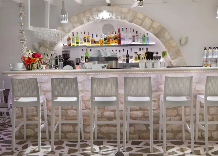 Apartmanhotel Zoumis Náusza