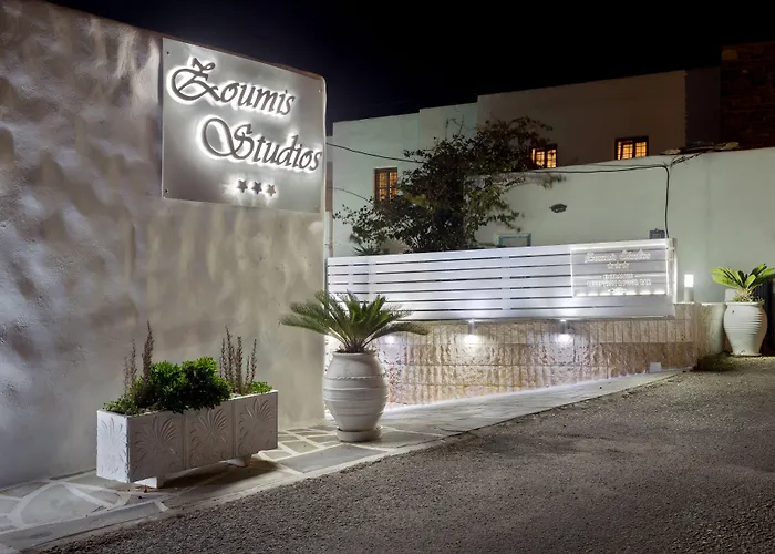 Zoumis Apartmanhotel Náusza