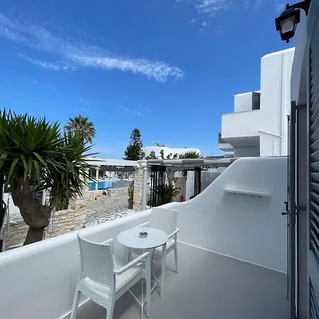 アパートホテル Zoumis 4*