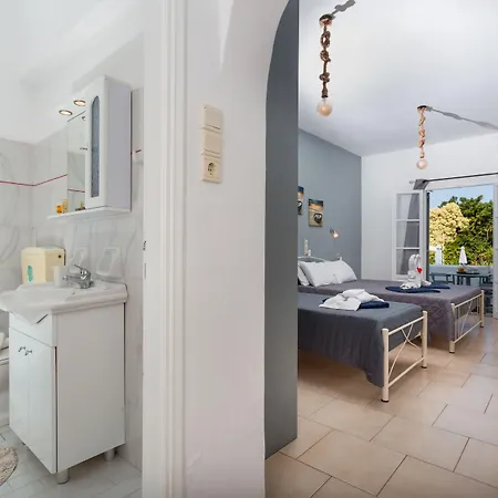 Zoumis Aparthotel 4*