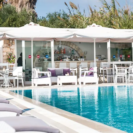 Zoumis Apart-hotel 4*