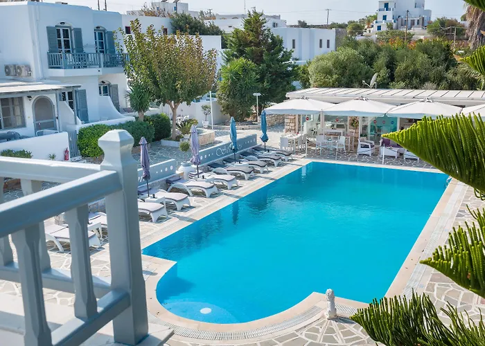 Zoumis 4* ناوسا